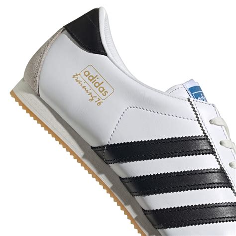 adidas spezial dunkle sohle|adidas spezial black and white.